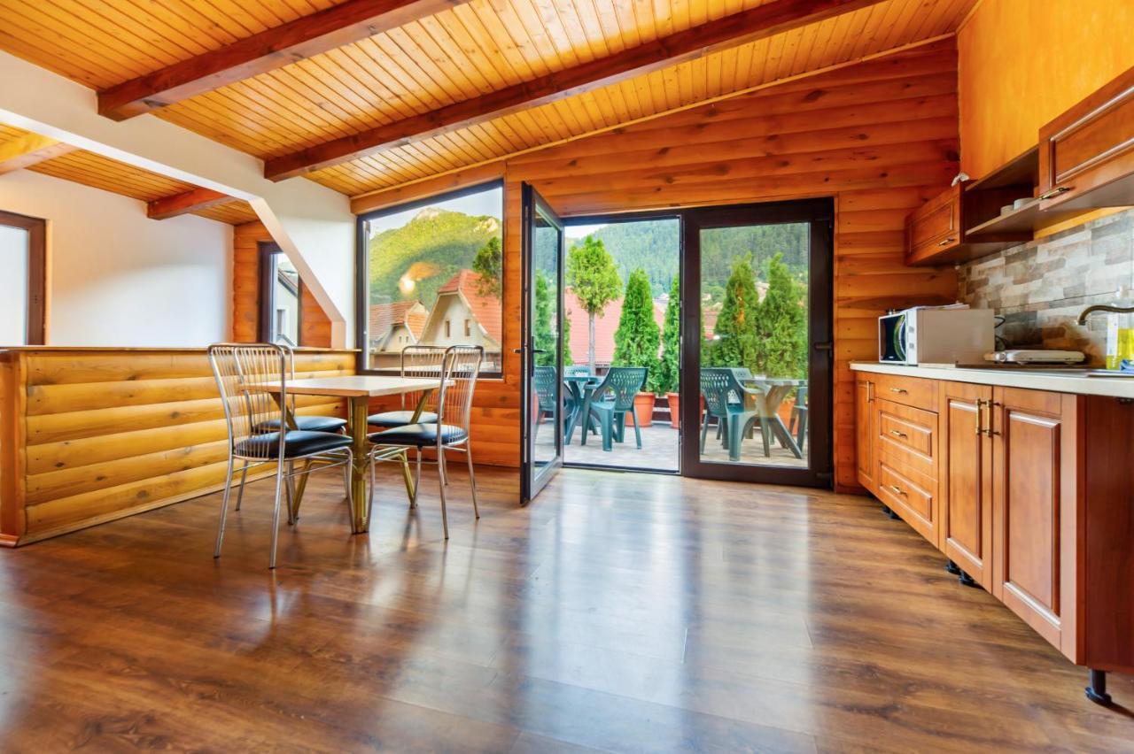 Casa Ivett Apartment Brasov Exterior photo