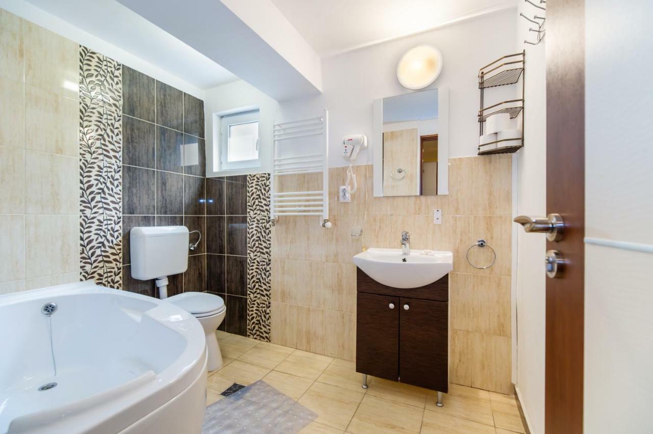Casa Ivett Apartment Brasov Exterior photo